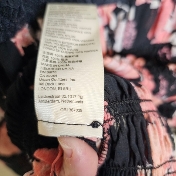 Free People Daphne Black Pink Floral Lace Neck Smocked Long Sleeve Blouse XS - Picture 8 of 10